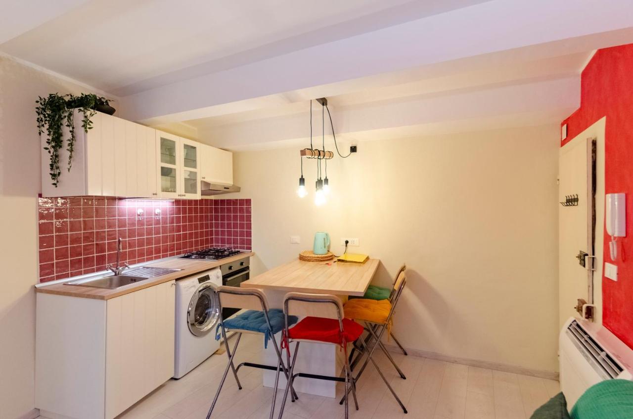 Apartament Joivy Cosy Flat In The Centre Genua Zewnętrze zdjęcie