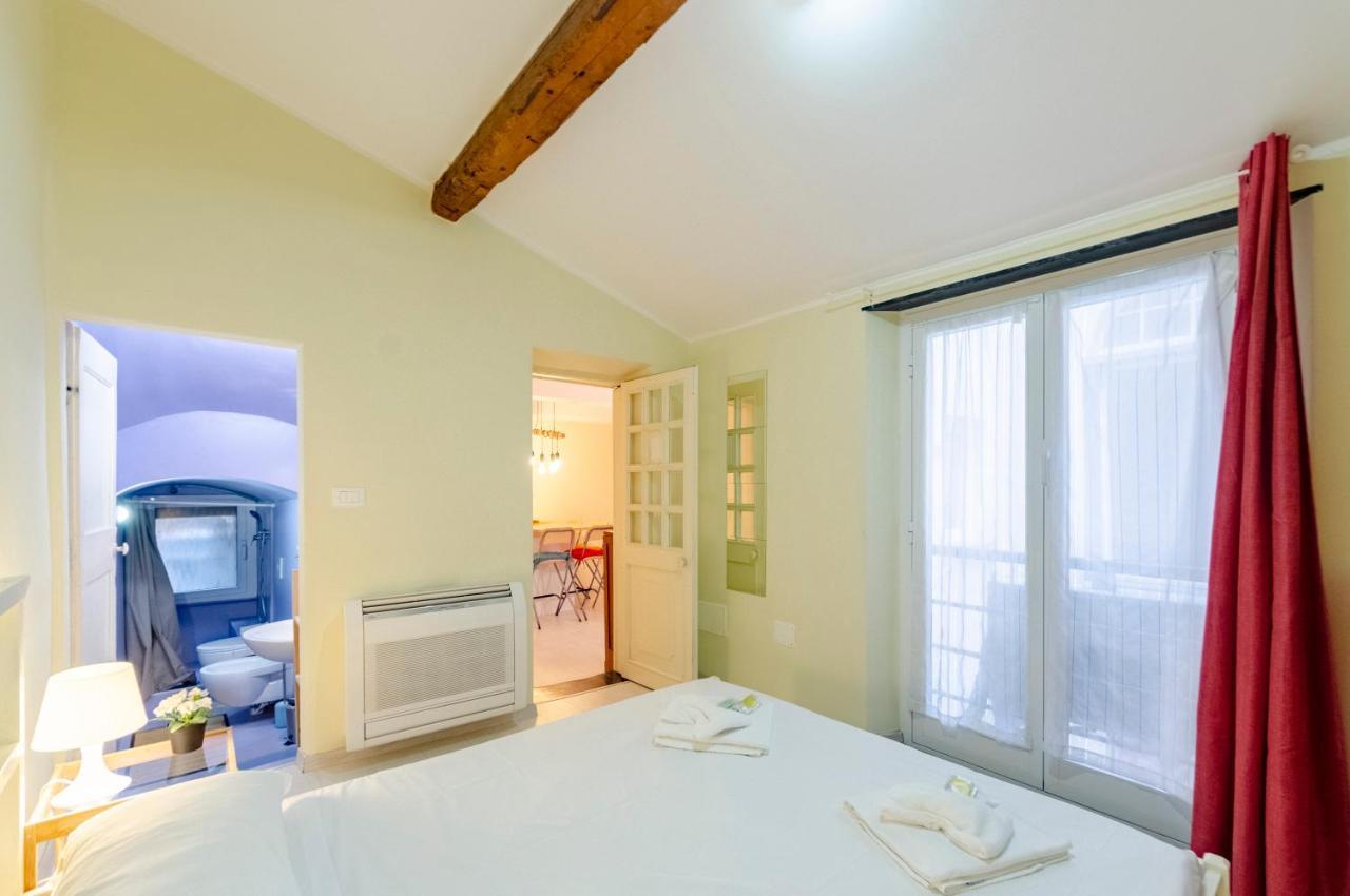 Apartament Joivy Cosy Flat In The Centre Genua Zewnętrze zdjęcie